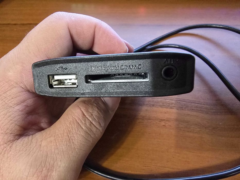 Yatour Toyota дигитален чейнджър USB AUX