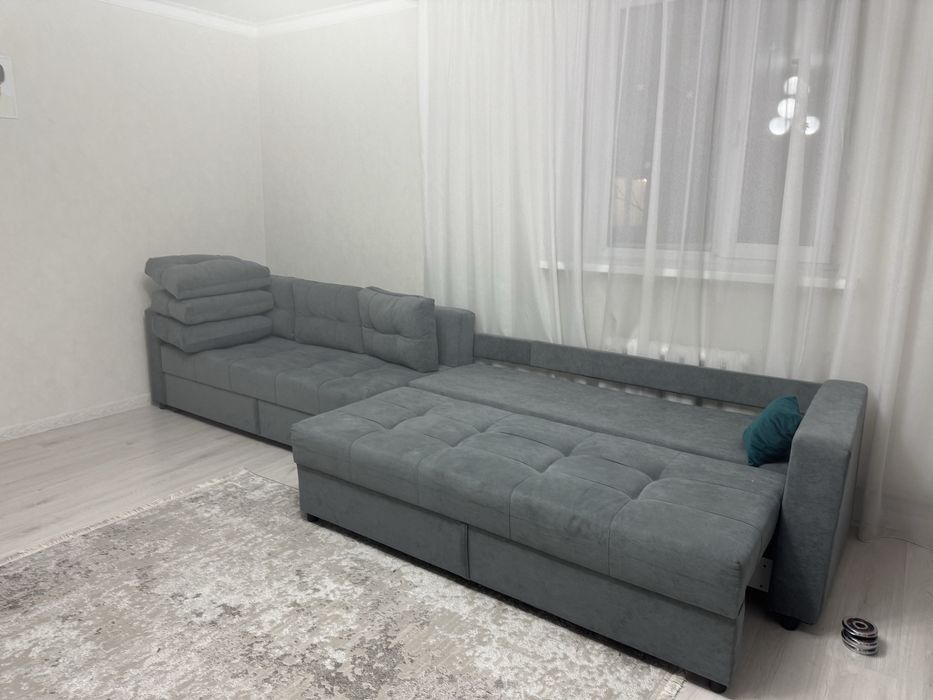Диван 4 м в хорошем состоянии
