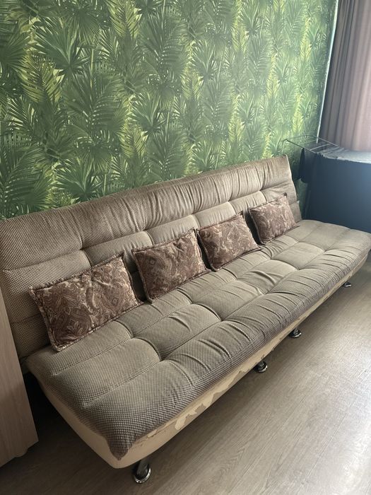 Диван раскладной.