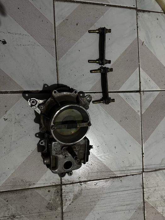 Продам запчасти на мерс 190
