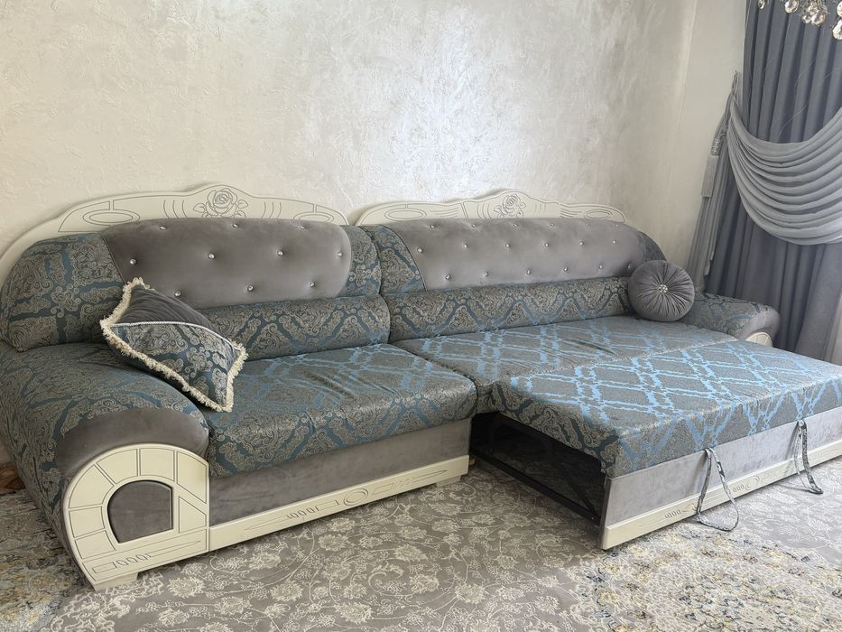 Продам диван срочно