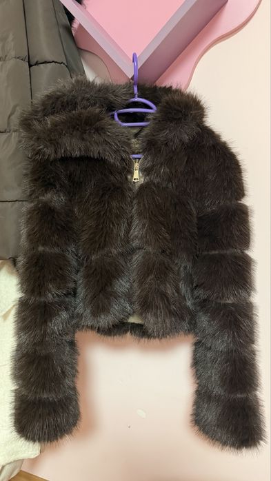 ново кафяво палто 30евро с качулка размер Хс/С