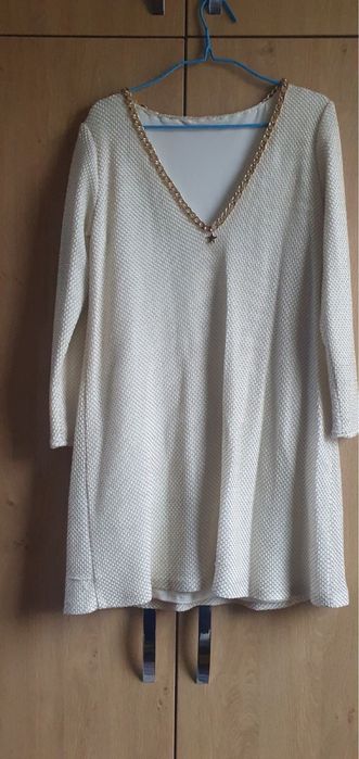 Елегантни рокли-букле, пайети