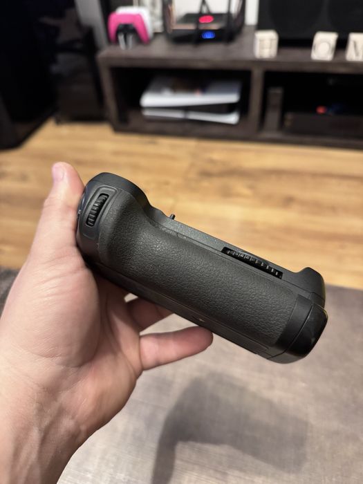 Grip Nikon MB-D12 pentru D800/D810 original nou !