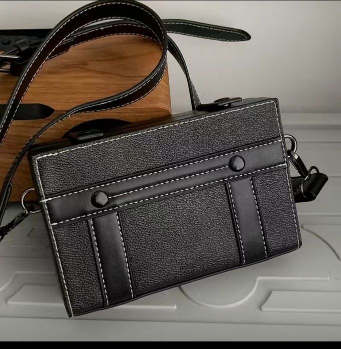 Сумка черная, вместительная