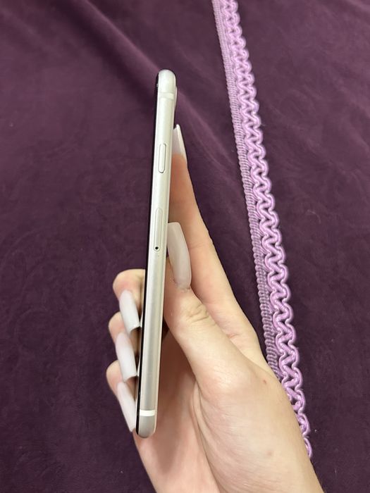 Продам SE iPhone