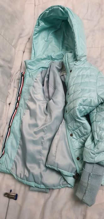 Димисезонная  куртка  для девочки L