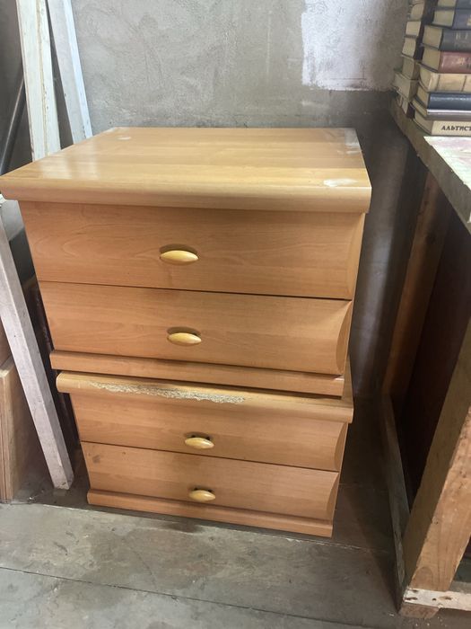 Бесплатно отдам диван,шкафы