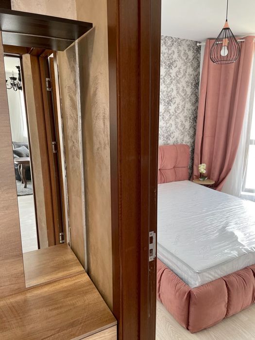 Дава се под наем Тристаен апартамент в София, Люлин 3 - 86 кв.м за 488.58 € - Снимка #1