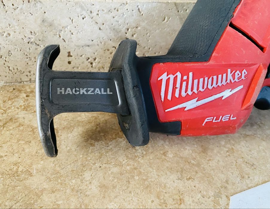 Milwaukee Ferastrau sabie M 12 CHZ