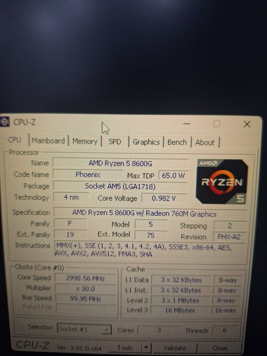 Vând AMD ryzen 5 8600g