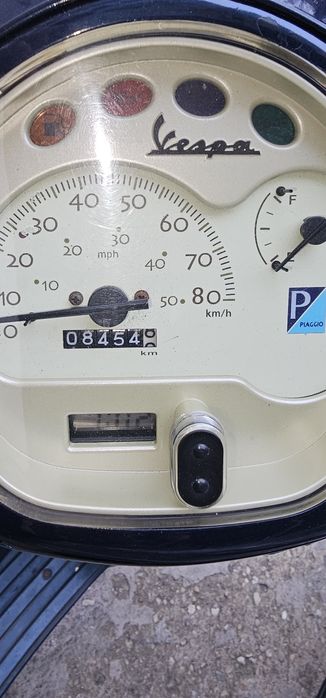 Piaggio Vespa  LX 50  4 timpi