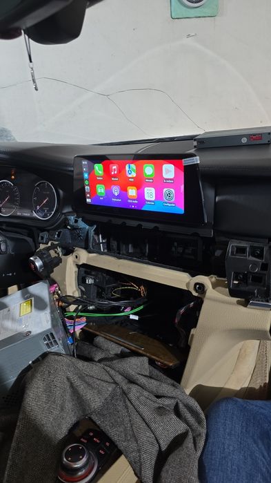 Navigatie android Carplay BMW seria 7 F01 Waze YouTube GPS BT USB