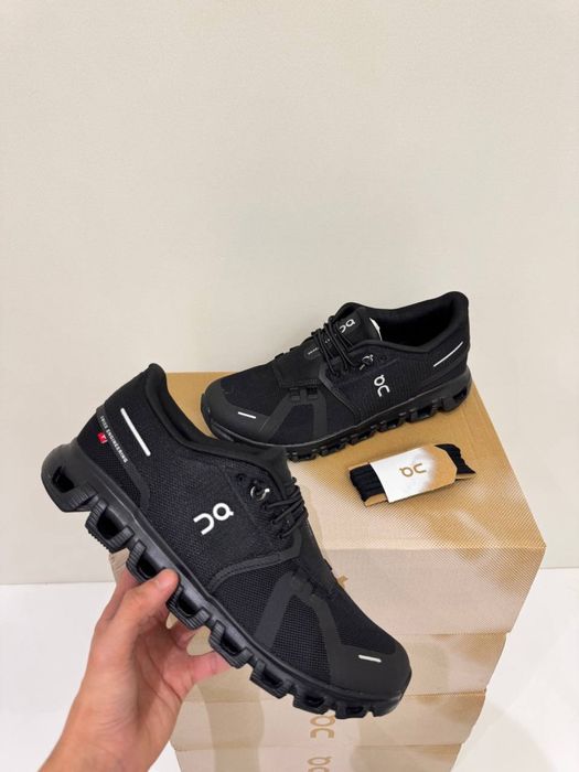 On Cloud 6 Triple Black