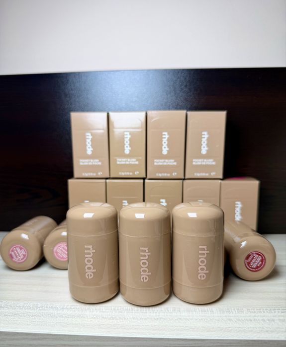Rhode Pocket Blush оригинален кремообразен руж 5.3 г от Хейли Бийбър, всички цветове налични, blush stick за бузи и устни, нови