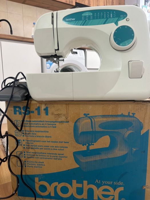 Швейная машина в отличном состоянии