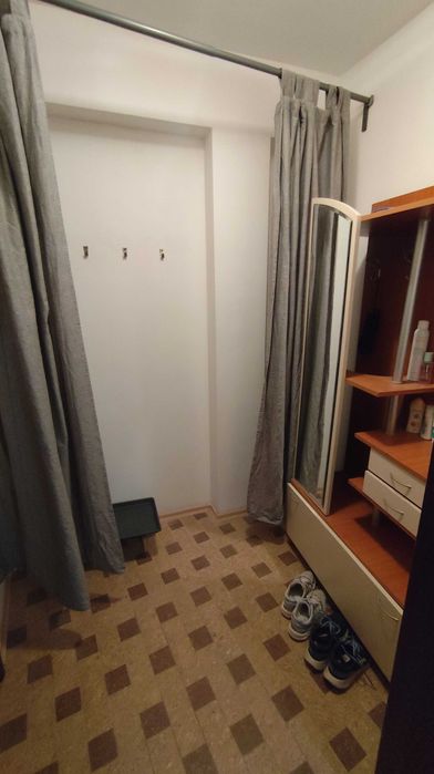 Просторен тристаен апартамент под наем, 80 кв.м Ален мак, комплекс „Замъка“