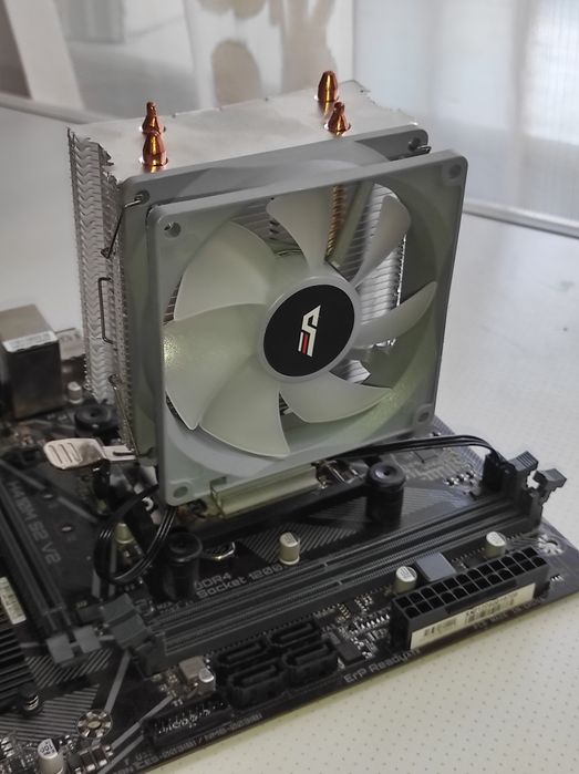 Корпус AeroCool Cylon Mini (б/у) и кулер DarkFlash ICE200 PRO