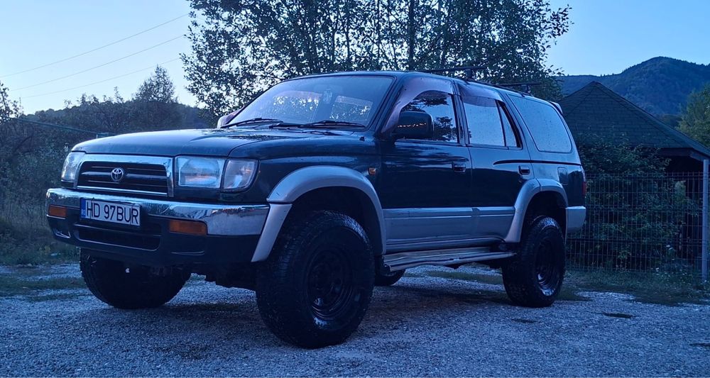 Vand sau achimb Toyota Hilux