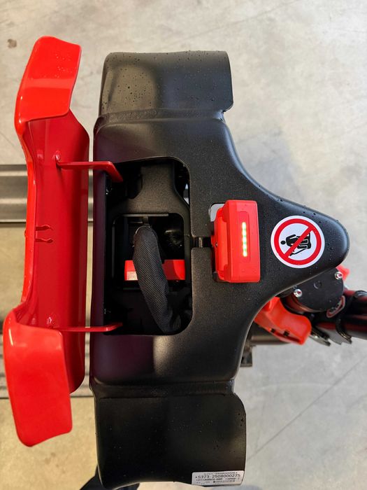 Transpaleta electrica 1500KG LI-ION Liza electrica VALLIFT