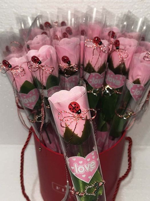 Martisoare fir de trandafir cu si fara bratara