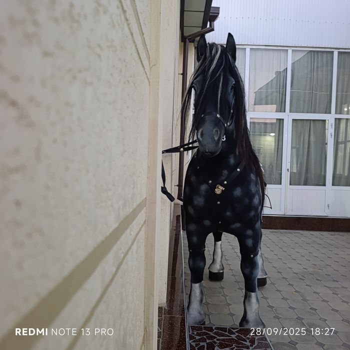 Sunʼiy ot , yasama ot, iskustvinni loshad