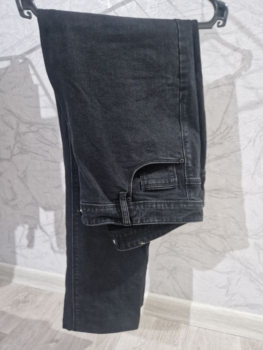 Продам джинсы мужской