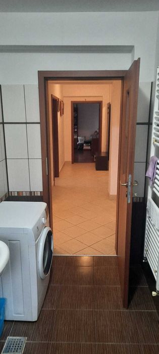 Apartament 3 camere decomandat – 90 mp – zona centrala