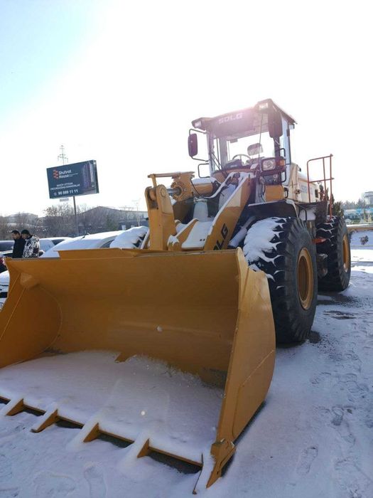 Фронтальный погрузчик SDLG 956HE