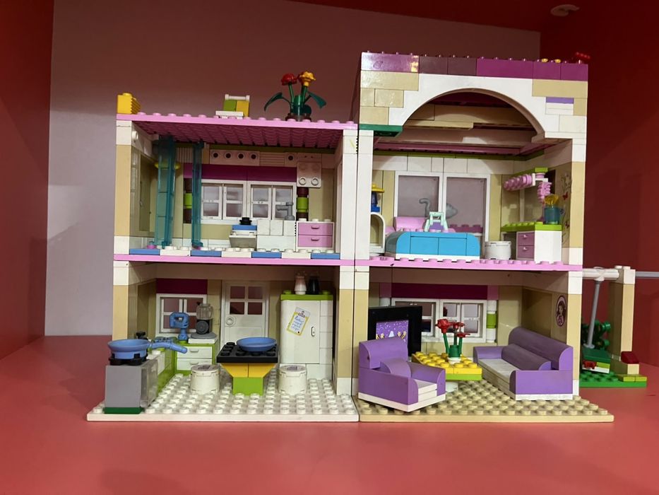 LEGO “Friends”