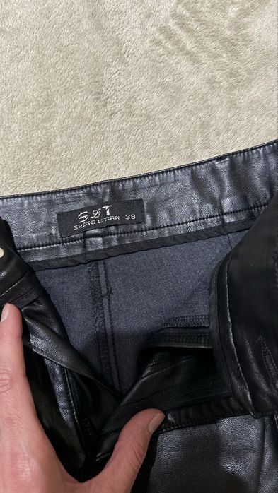 Шорты под кожу новые