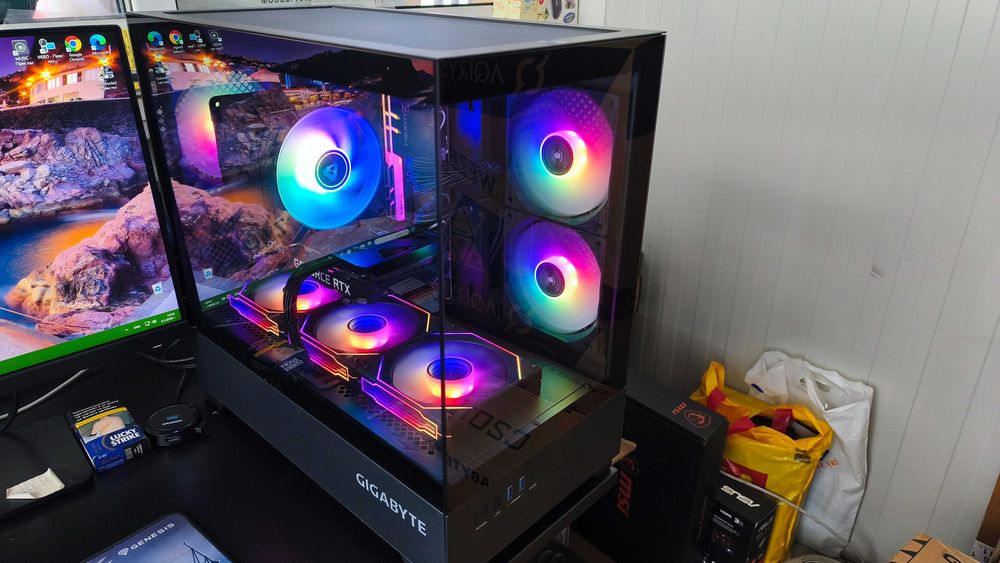 НОВ Gaming компютър с 12/20-Ядрен i7 RAM 32Gb 12Gb Видеокарта SSD 1Tb