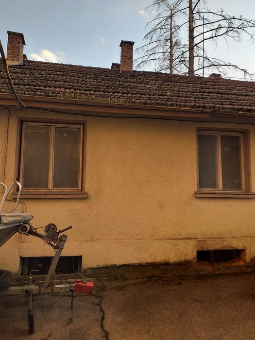 Продавам керемиди за покрива