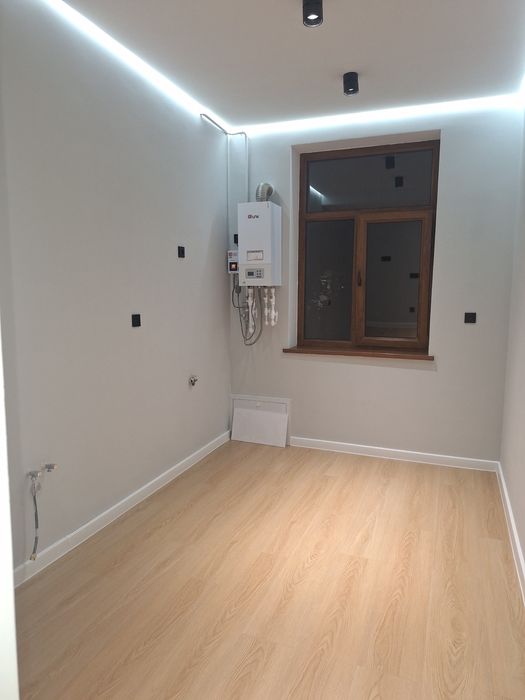 Продаётся квартира чирчик центр 9 школа