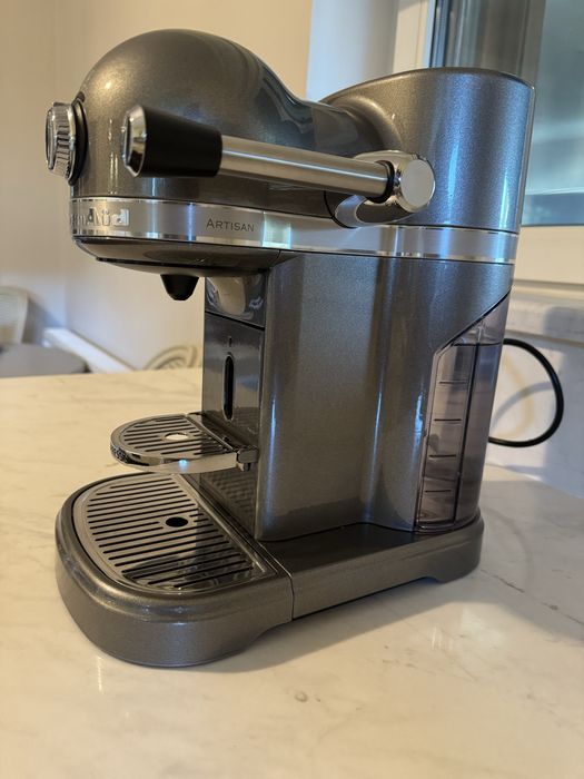 Vând Espressor Nespresso KitchenAid