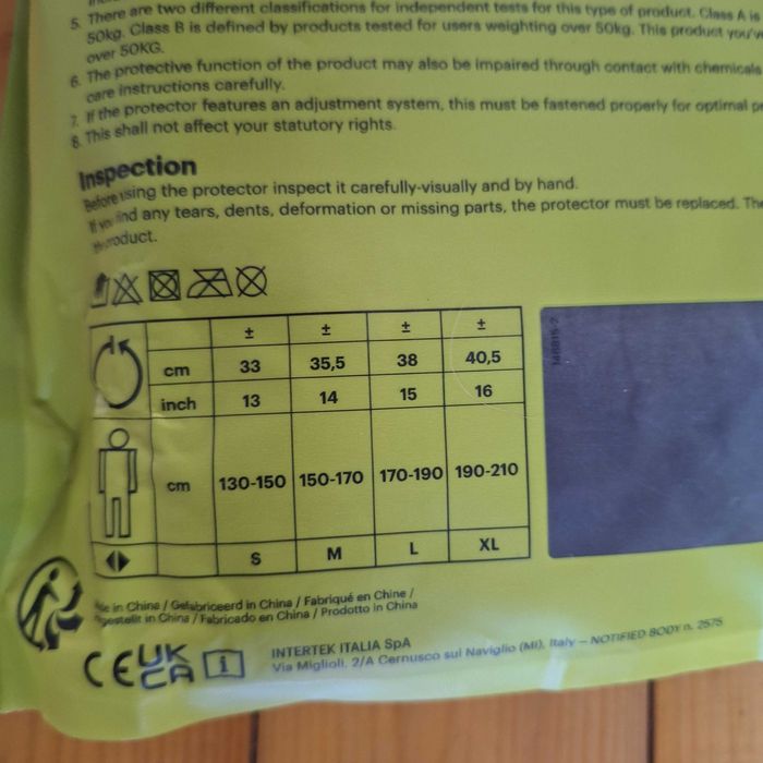 Волейболни наколенки Arrea Tokio XL и Asics Gel L