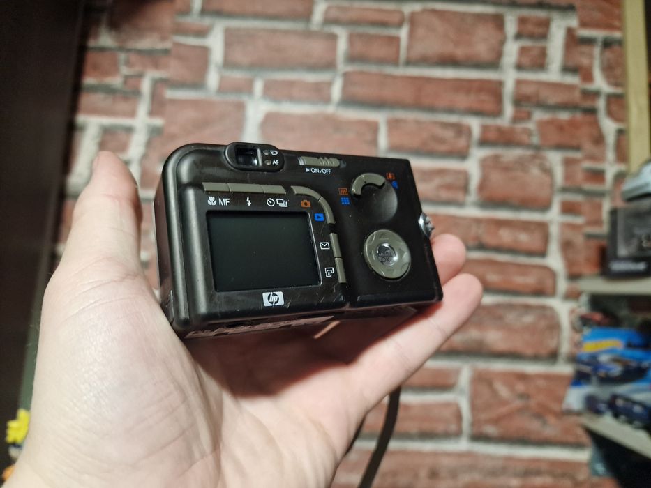 Aparat Foto Retro HP Photosmart R707 - Metalic - Stil Y2K / Digicam