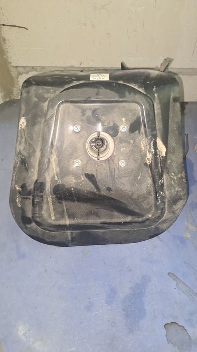 Prasitoare adaptabilă pentru motocoasă