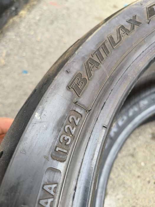 Bridgestone Battlax S22R