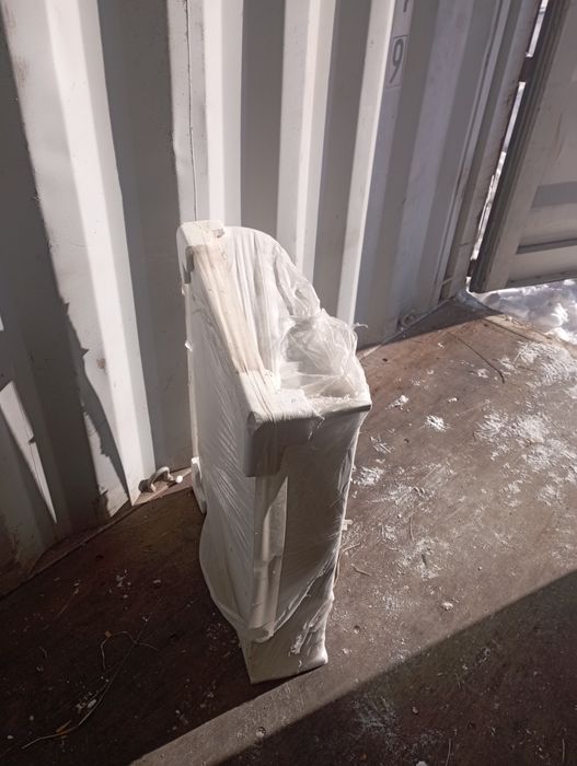 Продам шкаф навесной санузел