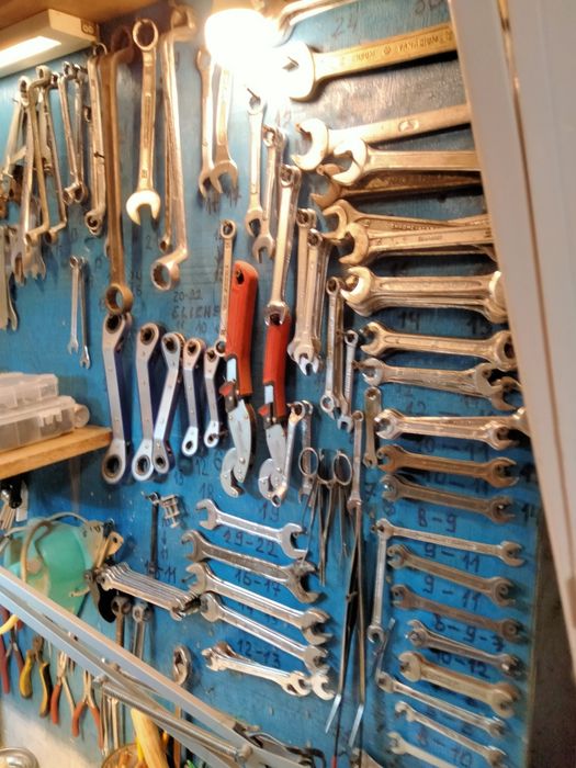 Atelier cu tot felul de scule