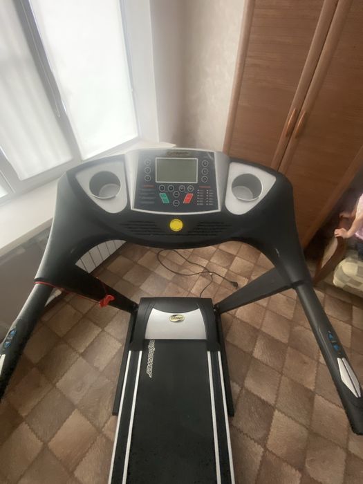 Беговая дорожка продам