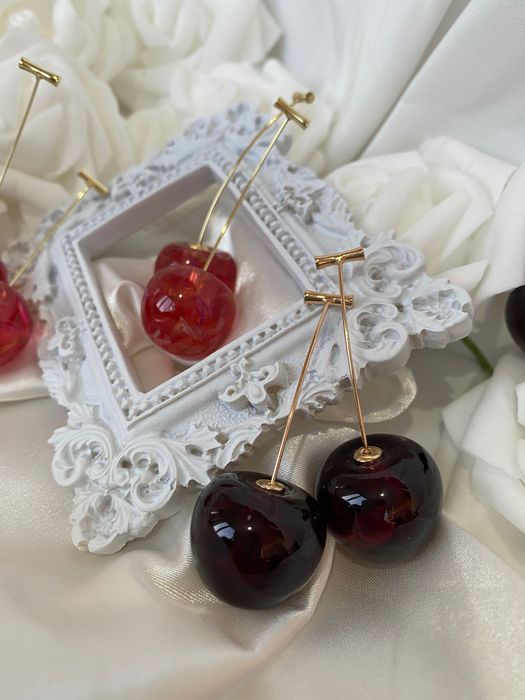 Обеци Черешки само светъл модел налични