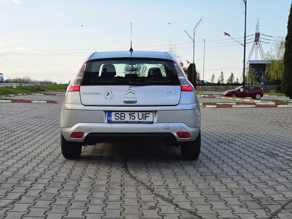 Citroen C4 Coupe/1.6 VTi/2009