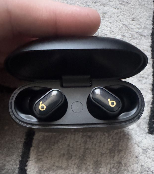 Casti wireless apple beats sudio buds +