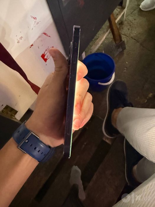 Sotiladi iphone 12 64gb