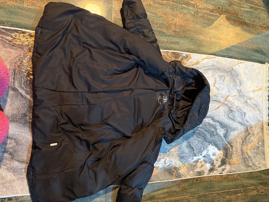 Vând geaca marca ZARA