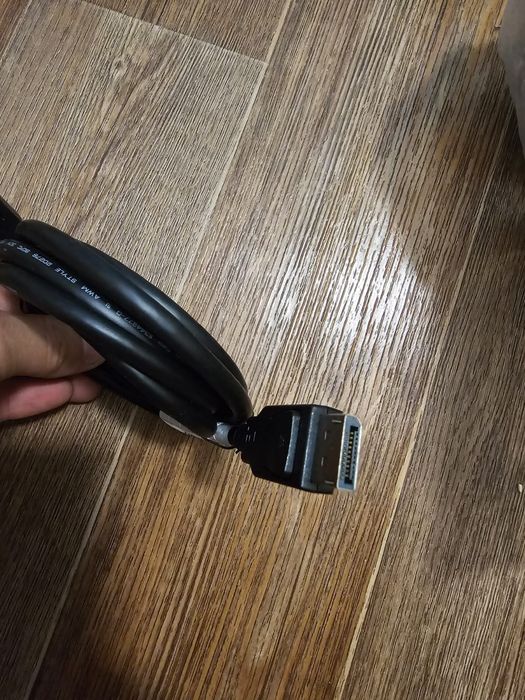 Новый кабель display port