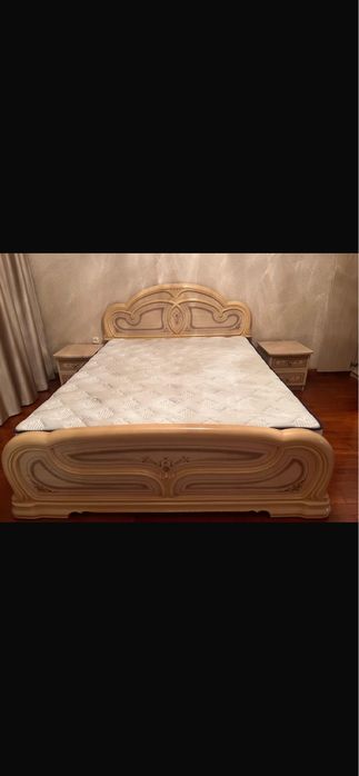 Спальный гарнитур