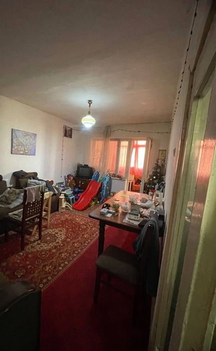 Продаётся Квартира 2х ком 2 этаж, в Янгиюле на Джуне